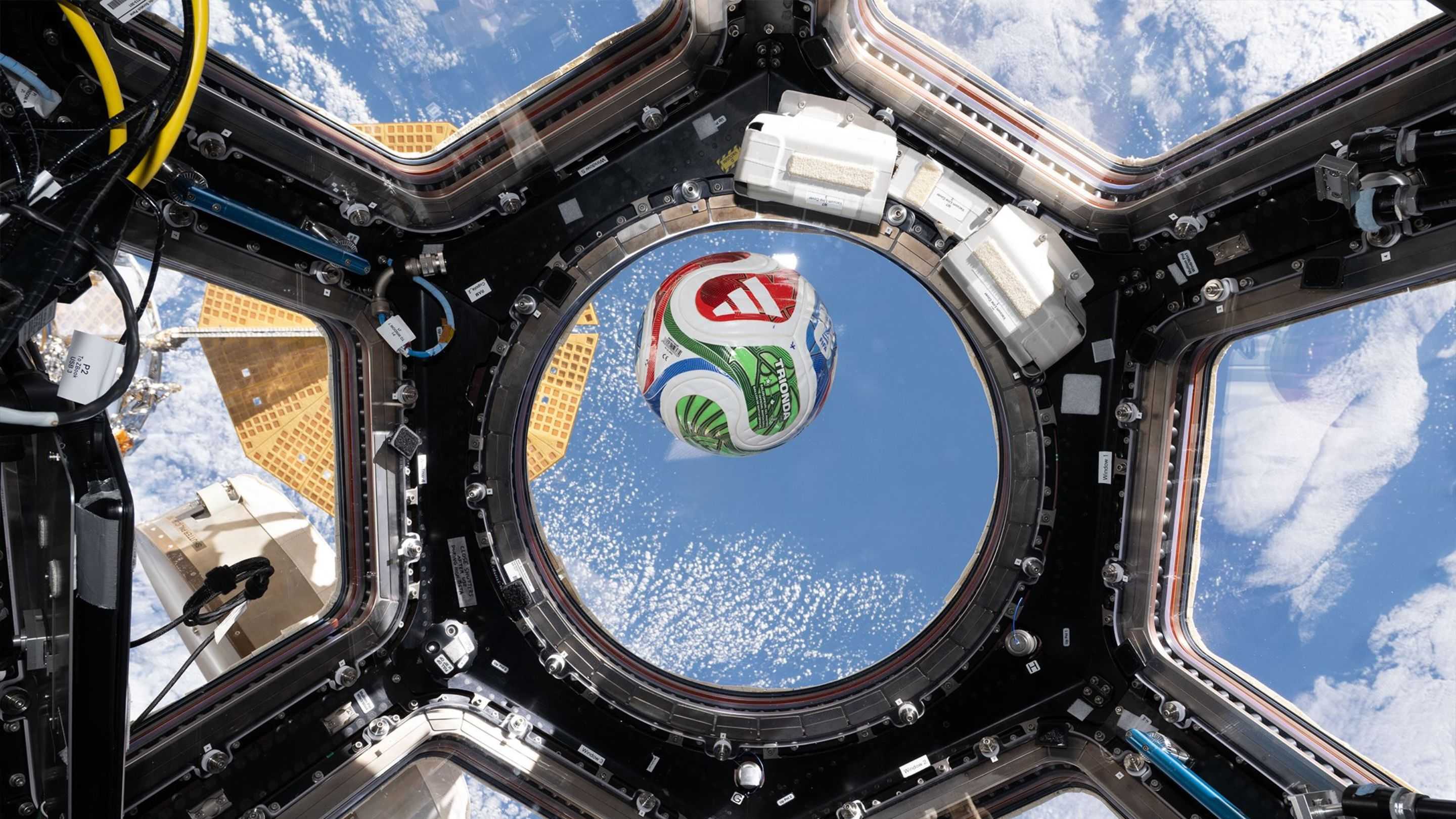 NASA Uji Performa Bola Piala Dunia 2026 Lewat Eksperimen di Luar Angkasa
